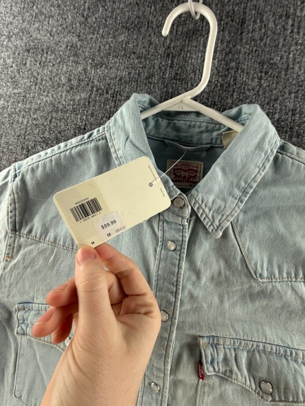 NWT Levi’s Pearl Snap Up Shirt Western Denim Pockets Lightweight Medium Blue - Picture 5 of 15